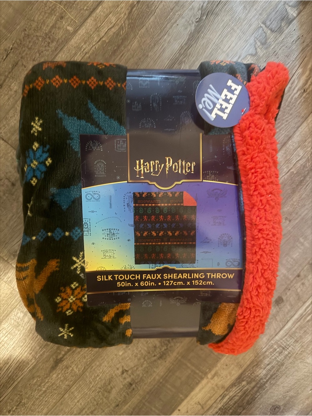 Harry Potter Silk Touch Faux Shearling Throw - Black & Red